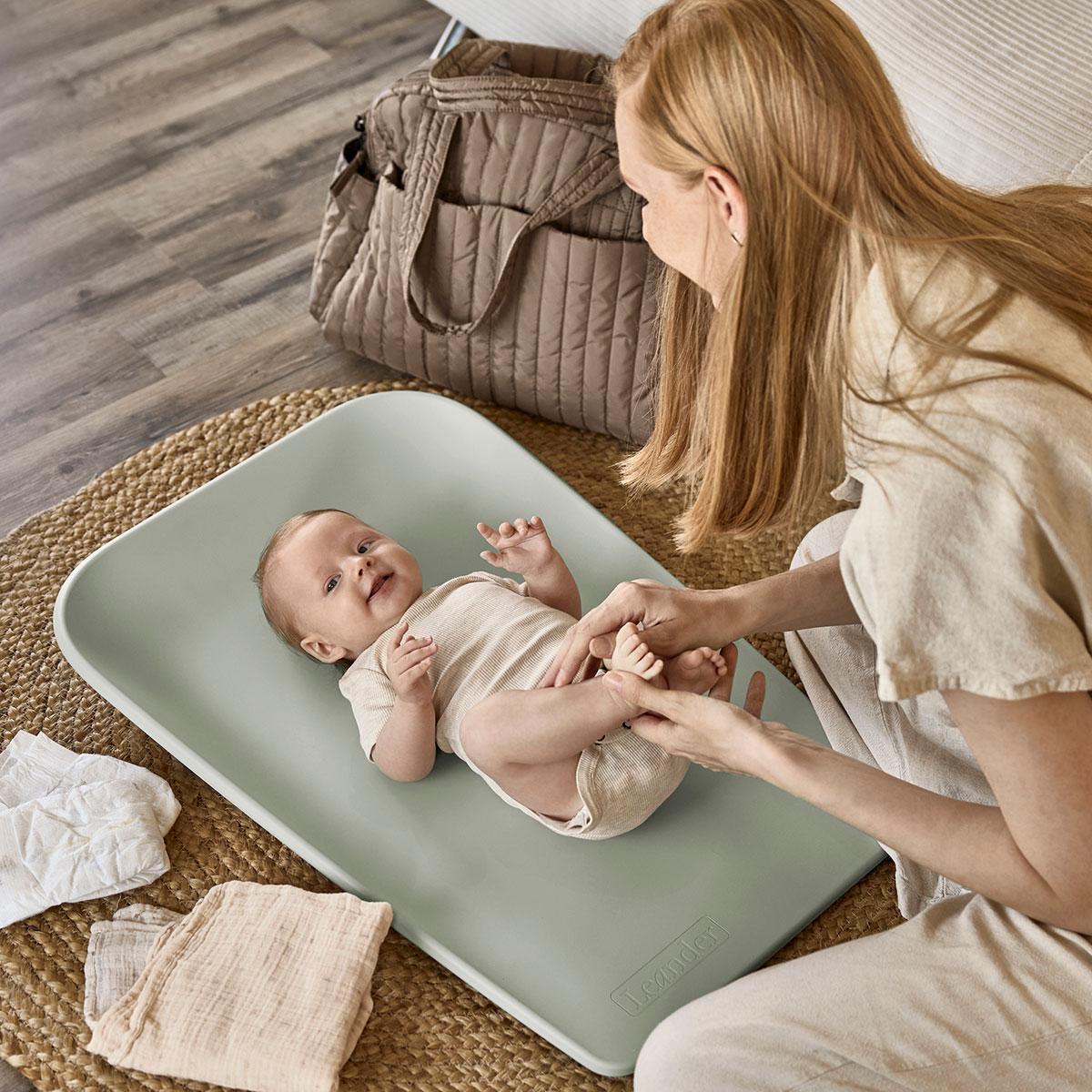 Leander® Matty Mini Подложка за преобличане - цвят Sage Green