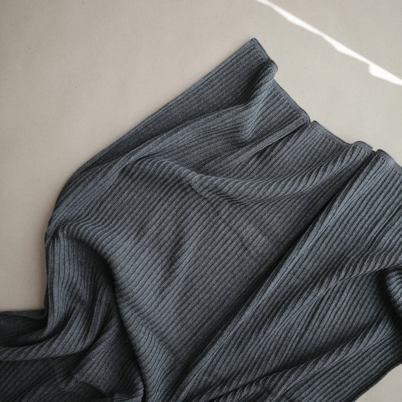 Mushie® Плетено одеяло - Dark Gray Melange