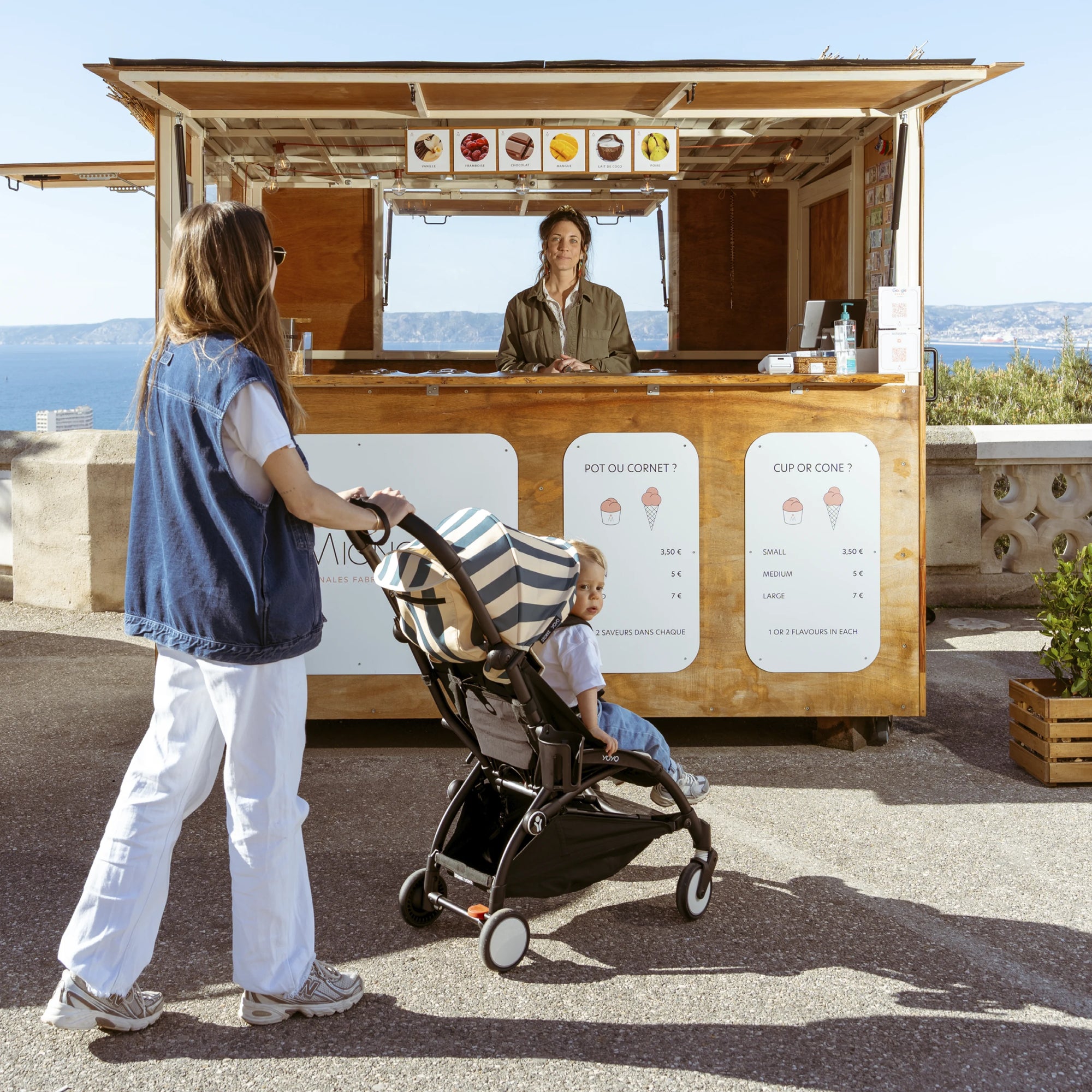 Stokke® YOYO³ Количка от 6 месеца, Бяло шаси -  Monaco