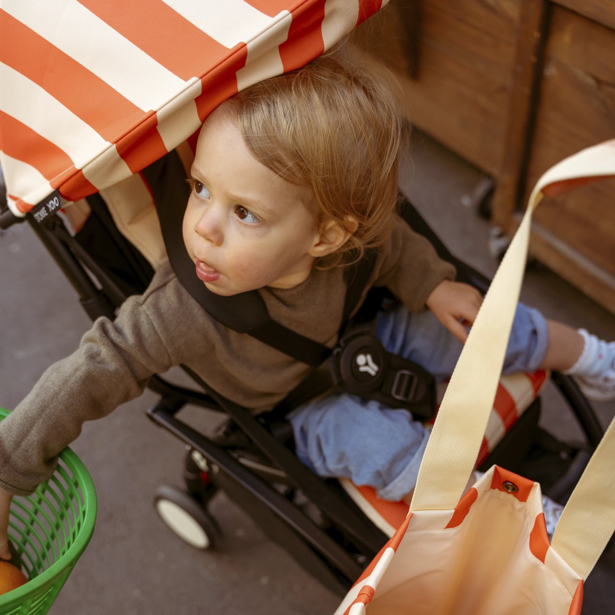 Stokke® YOYO³ Количка от 6 месеца, Черно шаси -  Capri
