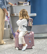Stokke® JetKids™ Раничка за пътуване - цвят Hazy Lilac