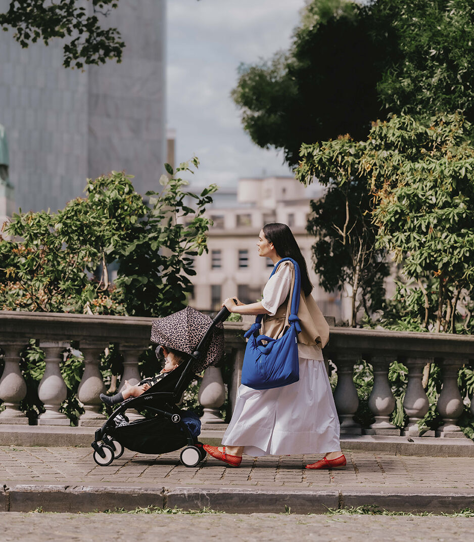 Stokke® YOYO³ Количка от 6 месеца, Бяло шаси Leopard
