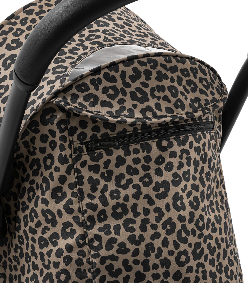 Stokke® YOYO³ Количка от 6 месеца, Бяло шаси Leopard
