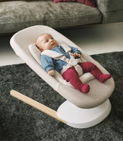 Stokke® Yoga™ Шезлонг и люлка - цвят Light Sand