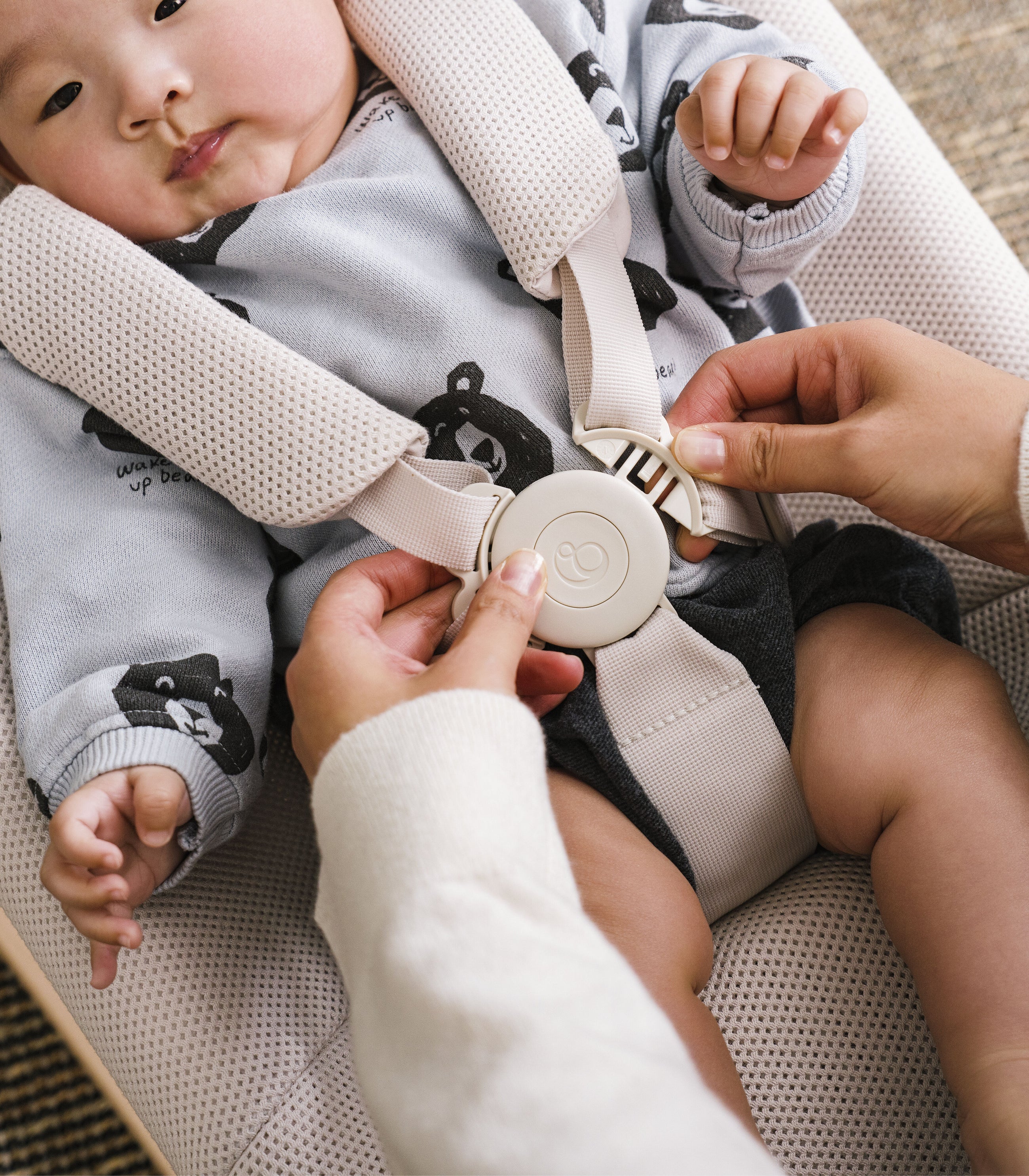 Stokke® Yoga™ Шезлонг и люлка - цвят Light Sand