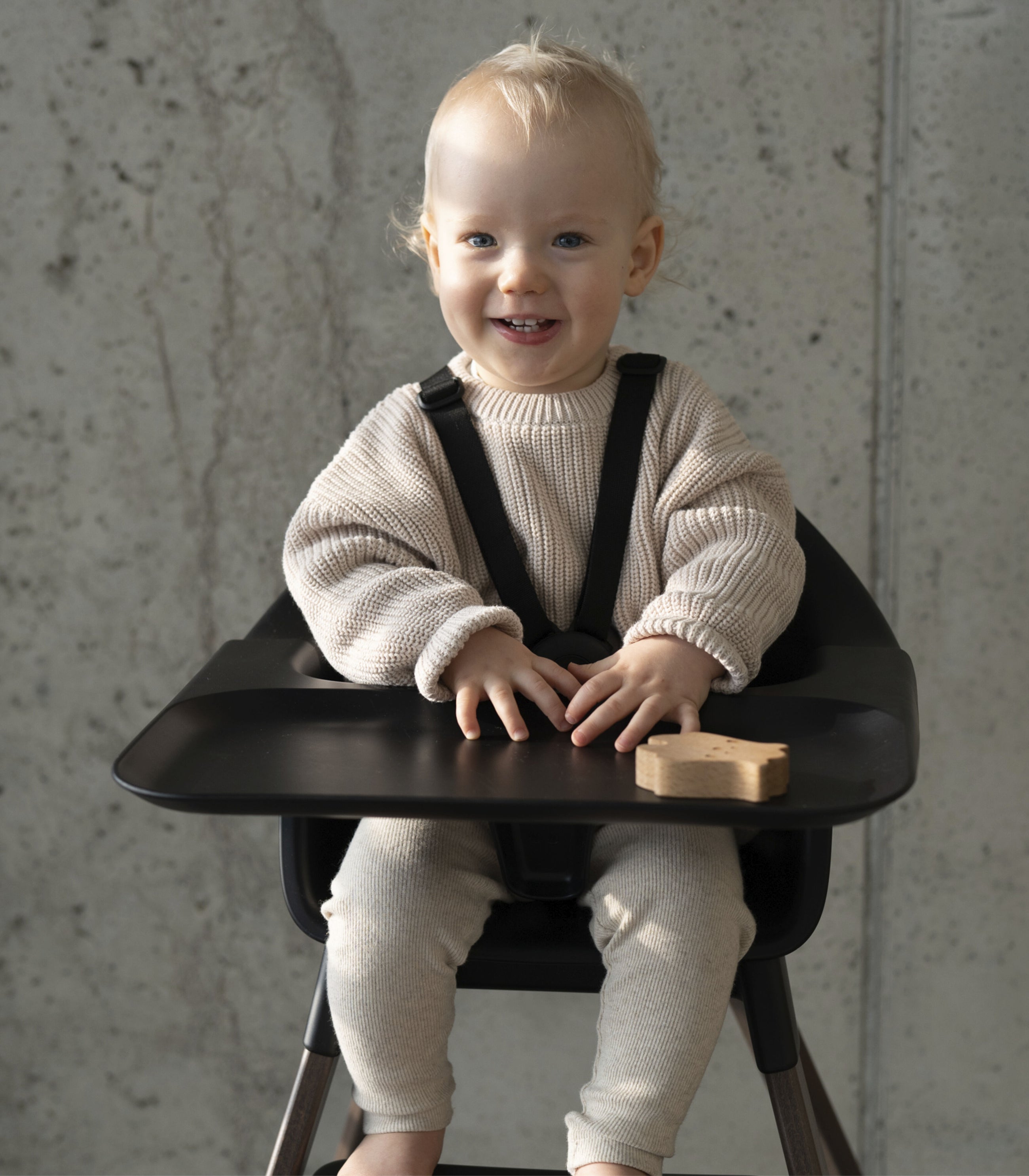 Stokke® Clikk™ Стол 6м. - 3г. Black / Warm Brown
